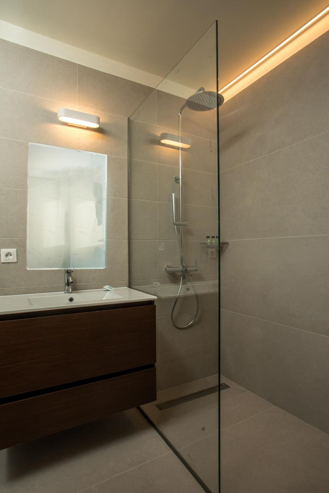 Eden'S Azalea Luxury Suite Rhodes City Esterno foto