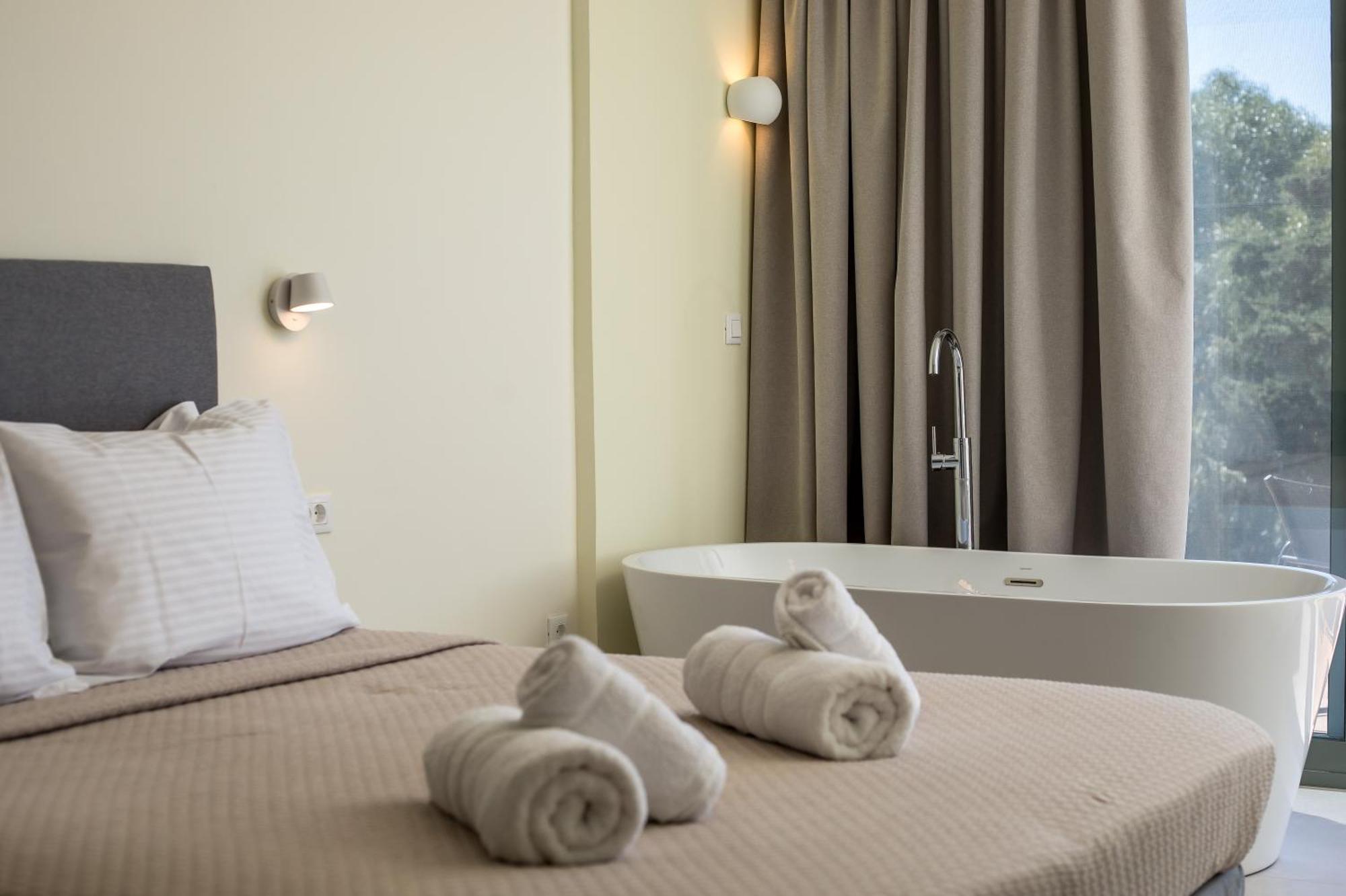 Eden'S Azalea Luxury Suite Rhodes City Esterno foto